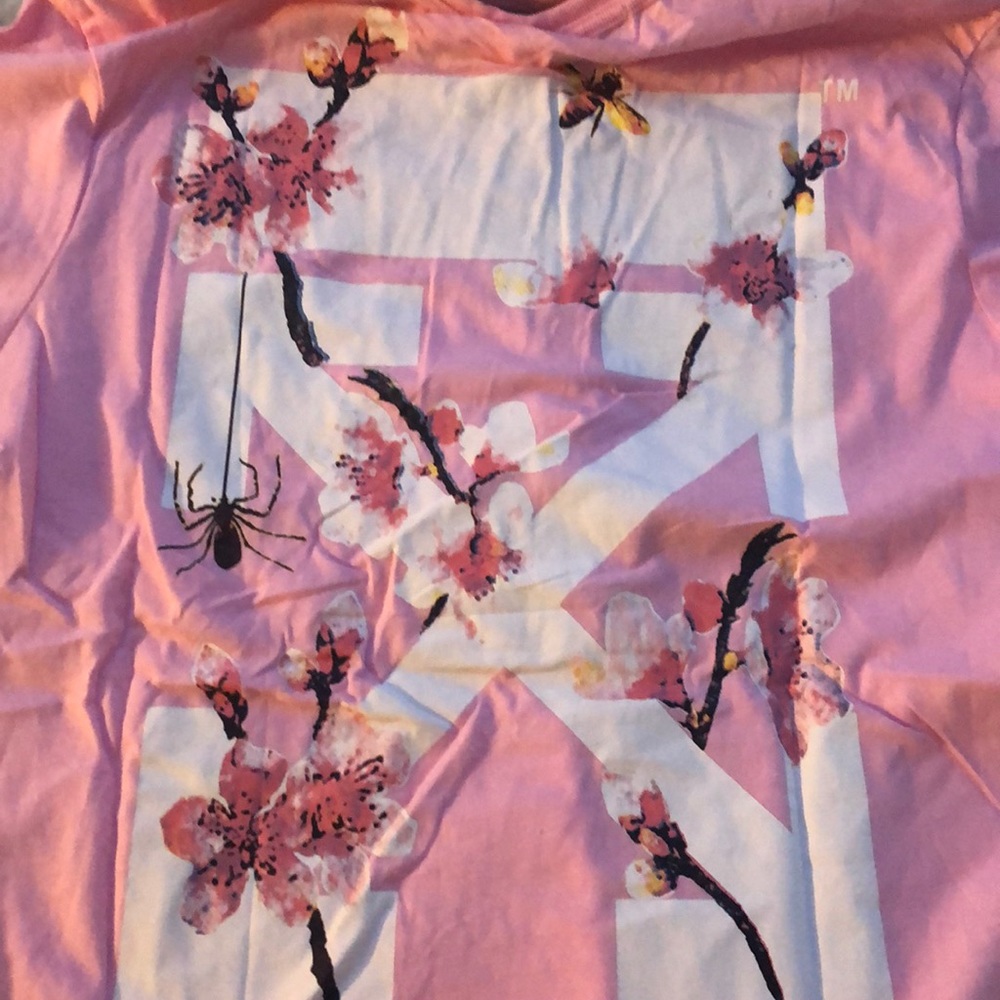 Off white pink t-shirt